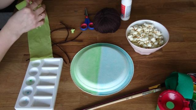 Как сделать своими руками поделку "Дерево Сакура" из бумажной тарелки и попкорна смотреть онлайн