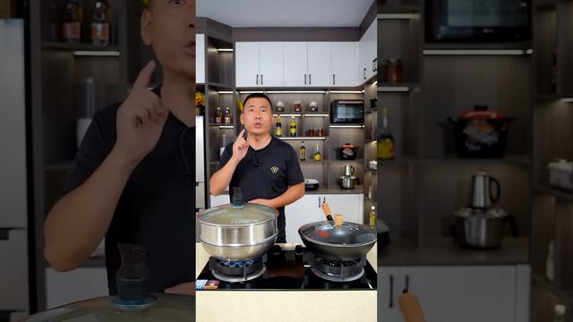丑哥做冬季美食萝卜炖羊排，汤浓味美软烂脱骨，用手抓着啃太香了！【丑哥私房菜】 смотреть онлайн