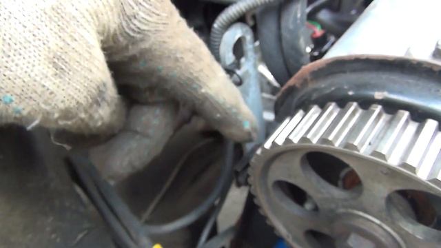 #7. ВАЗ 2114. Порвался ремень ГРМ. Замена