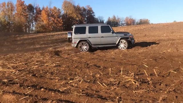 Off-roading with 2020 Mercedes G wagon 4x4 Supercharged Modified exhaust смотреть онлайн