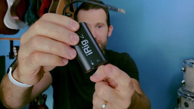 iRig 2 Guitar Interface for iPad and iPhone plus Podcasting and iPhone Line Level Unboxing смотреть онлайн