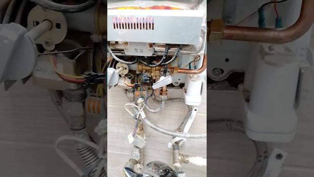 газовая колонка смотреть онлайн
