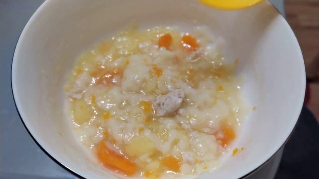 Прикорм в 9 месяцев// суп с фрикадельками и лапшой... смотреть онлайн