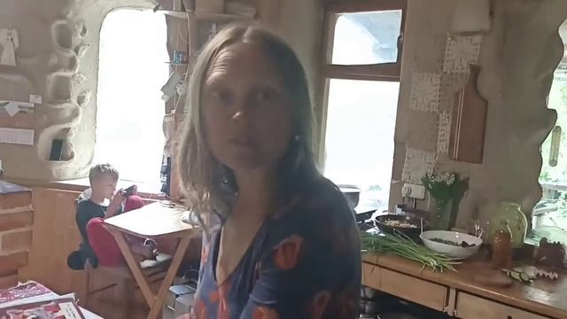 Рум тур (обзор кухни, веранды и туалета) смотреть онлайн