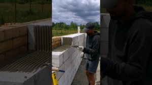 укладка пеноблока и облицовка кирпичом  +380634719651