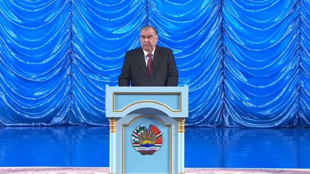 ЭМОМАЛИ РАХМОН - ФАРЗАНДОНИ БОЙ ПРАБЛЕМАИ ПАДАРУ МОДАР ШУДАНД.... смотреть онлайн