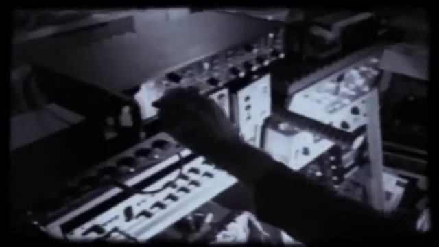 MOP MOP feat. FRED WESLEY & ANTHONY JOSEPH "Run Around" (Radio Edit) смотреть онлайн