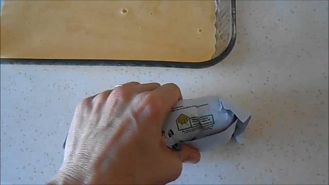 Простая выпечка / Пирог с халвой #простаявыпечка #сладкийпирог смотреть онлайн