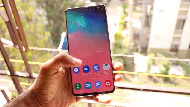Samsung Galaxy S10 Plus Hands On Impression and Overview смотреть онлайн