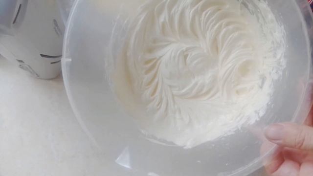 Крем из яичных желтков. Заварной крем смотреть онлайн