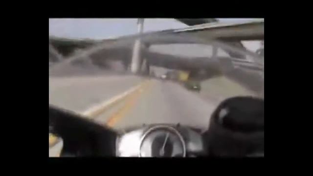 Сумасшедшая езда на мото смотреть онлайн