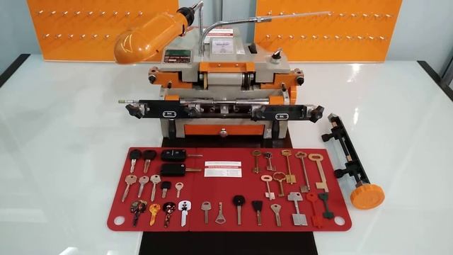 LEADER 100E станок для изготовления ключей Видео презентация смотреть онлайн