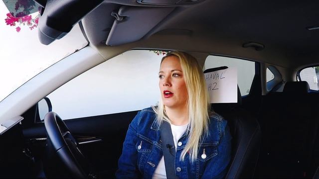 Juliet drives the Haval H2 смотреть онлайн