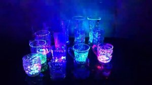 Светящиеся кубики льда для коктейлей / Светящийся лёд для напитков / Светодиодный светильник кубики