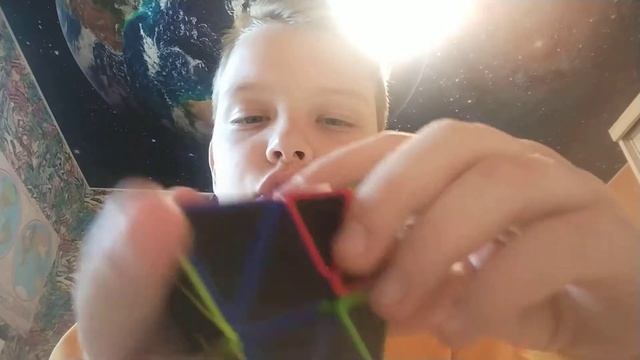 Самый лёгкий способ собрать пирамидку смотреть онлайн