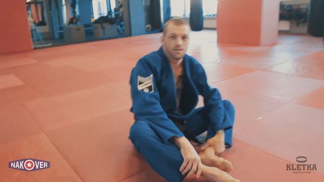 Три эффективные атаки из гарда в BJJ (БЖЖ) — приемы в бразильском джиу-джитсу