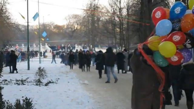 осторожно падает снег.avi смотреть онлайн