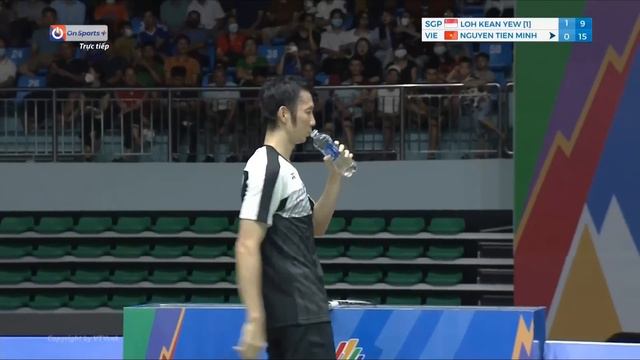 Bán kết cầu lông Nguyễn Tiến Minh vs Loh Kean Yew | Nhà vô địch thế giới khổ sở смотреть онлайн