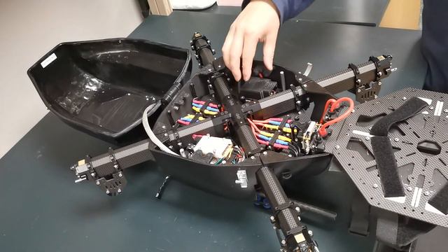 Wonder what's inside a drone? Check this out! смотреть онлайн