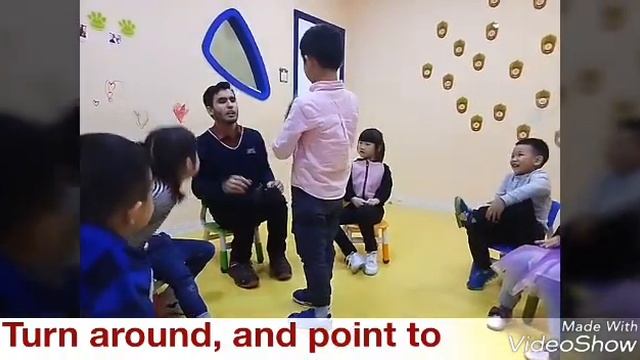 112- ESL flashcards game | Blindfold turn around смотреть онлайн
