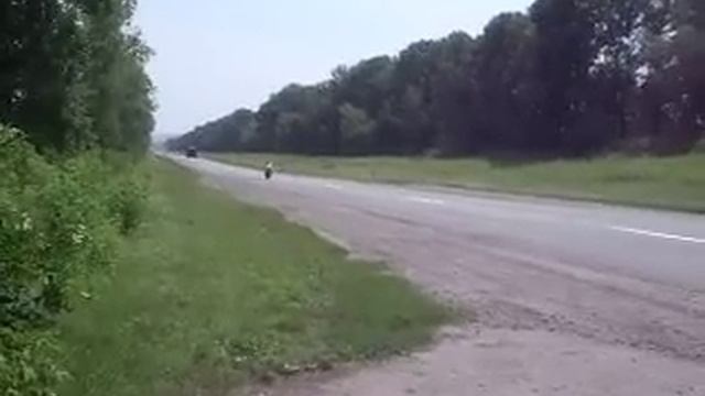 SUZUKI GSR-600 WHEELIE (Иллинцы "Йось").AVI смотреть онлайн