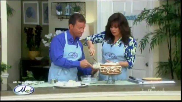 Alex and MARIE OSMOND--The Perfect Coconut Cake смотреть онлайн