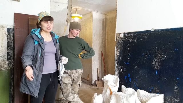 2. Начали ремонт у мамы в квартире. Рассада. Ленивый ужин. смотреть онлайн