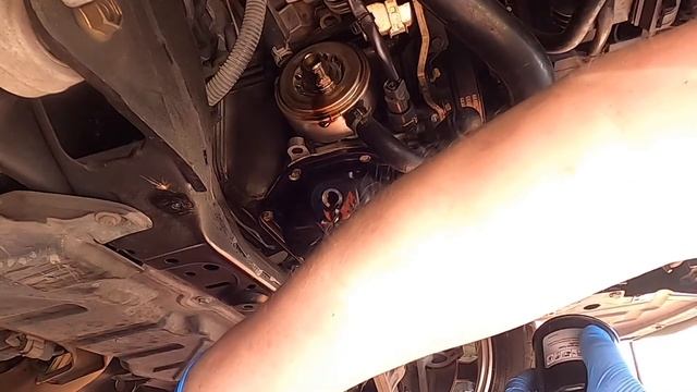 Easily change oil in your 2004 Infiniti G35 смотреть онлайн