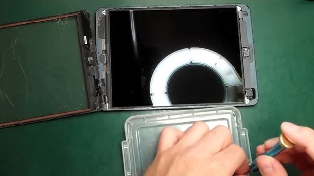 Apple iPad Mini 1st Gen Digitizer Removal Guide Tutorial смотреть онлайн
