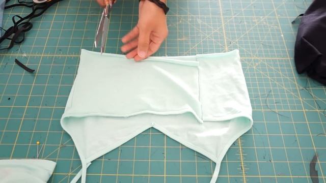 4 Ways To Transform Your Tank Top смотреть онлайн