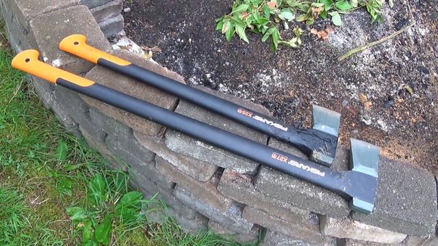 Fiskars X27 And X25 Splitting Axe Review