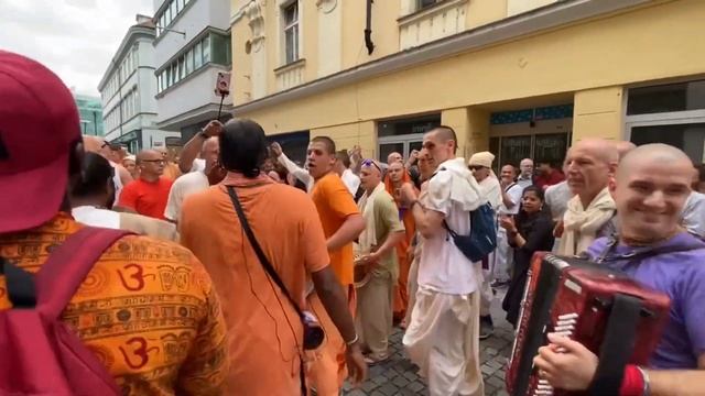 Ратха Ятра Прага (полное)2023 (Full Jagannath Puri Rath Yatra 2023) Харе Кришна! смотреть онлайн