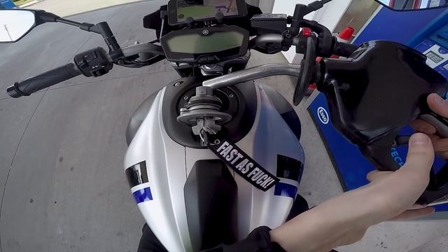 Friend Surprised Me With 2018 SUZUKI SV650 смотреть онлайн