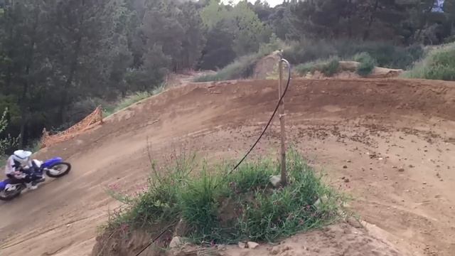 Extreme motocross in Santa Coloma de Farners, Spain, on Yamaha YZ-250 смотреть онлайн