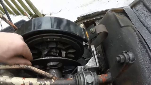 Установка кожуха вариатора на снегоход Буран смотреть онлайн