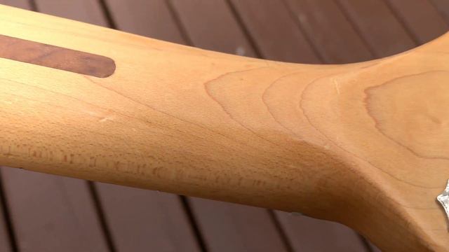 HOW TO SAND A GUITAR NECK - Maple neck Stratocaster - Sanding guitar neck смотреть онлайн