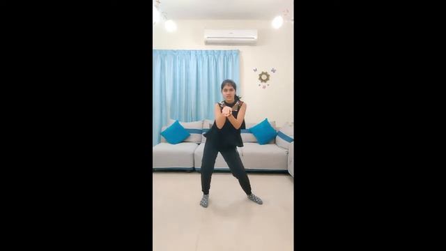 Itzy's Wannabe..Dance cover by Aarohi #KPOP смотреть онлайн