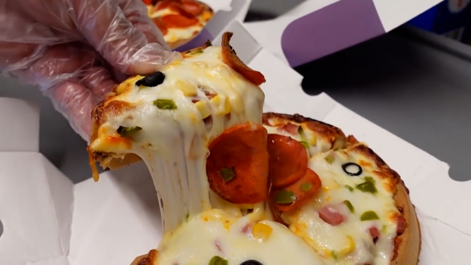 Вот такую пиццу делают азиаты. Стоит попробовать