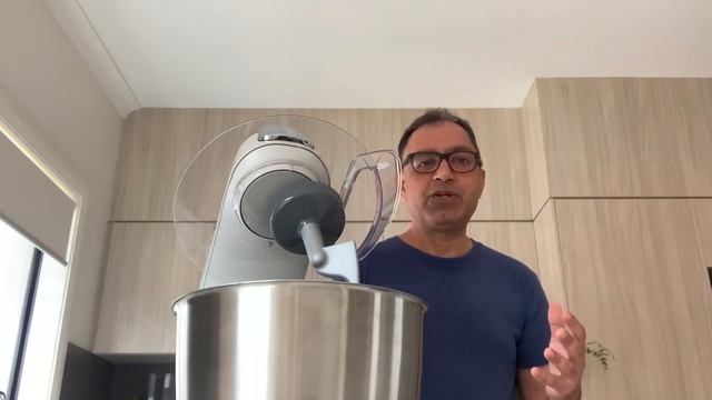 Concierge Member Jiwat Reviews the Kenwood Chef Baker XL | The Good Guys смотреть онлайн