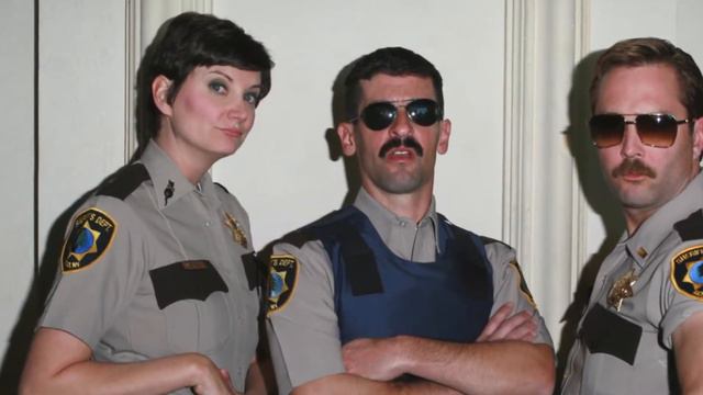 Reno 911’s Kerri Kenney Joins Cast Of Superstore In Season 3 смотреть онлайн