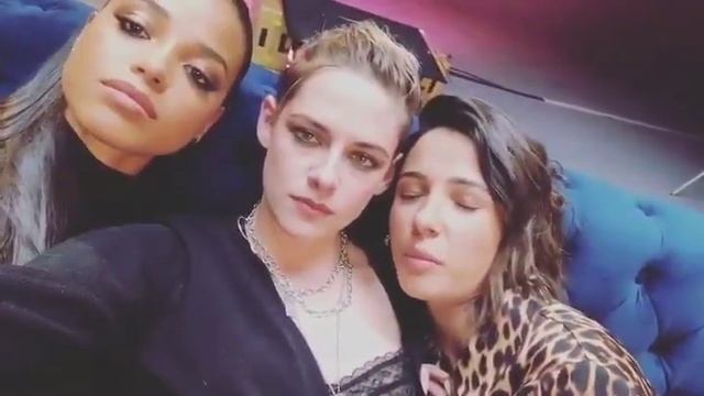 #kristenStewart #CharliesAngels "AHOY! It’s Kristen. смотреть онлайн