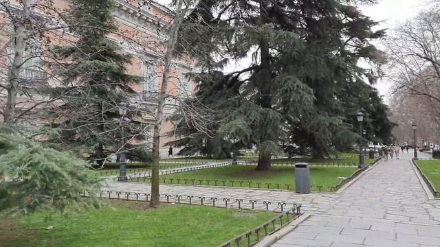 Madrid España Walking Tour I Palacio de Cibeles, Museo del Prado, Puerta del Sol смотреть онлайн