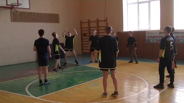Кирсановские спортсмены - победители соревнований по волейболу смотреть онлайн