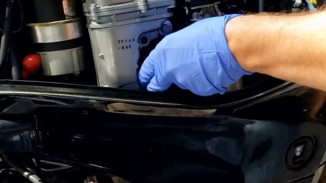 Mercury 30HP EFI 4 Stroke Outboard Oil Change смотреть онлайн