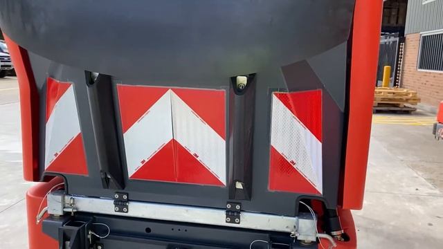 Sweeper Geek Overview of the Hako Citymaster 600 смотреть онлайн