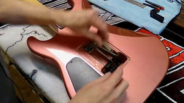 Charvel Model 2 Rebuild Part #4 - It's 1988 Again! смотреть онлайн
