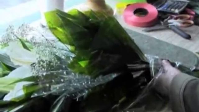 Состовление букета из лилии смотреть онлайн