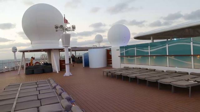 Disney Fantasy, Adult's Only Areas: Pool Areas смотреть онлайн