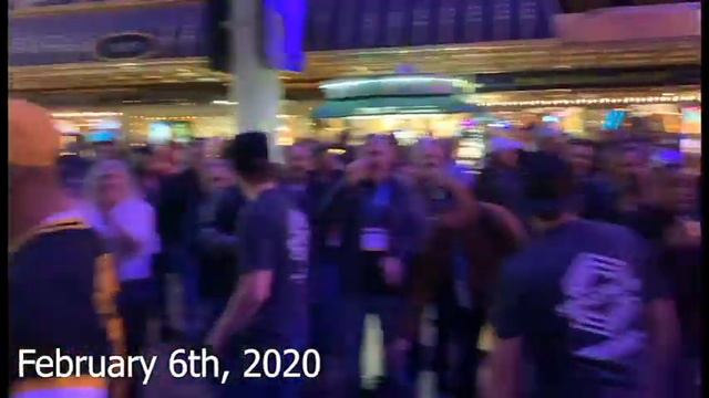 Huge crowds gather in Las Vegas!! смотреть онлайн