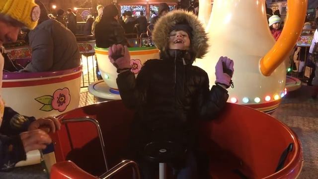 Новый Год у ворот! смотреть онлайн